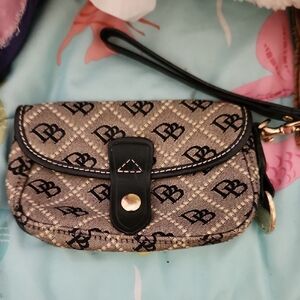 Stylish Black and Tan Handbag